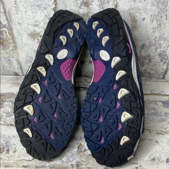 Oboz Sapphire Mid Hiking Boots - Picture 7 of 7